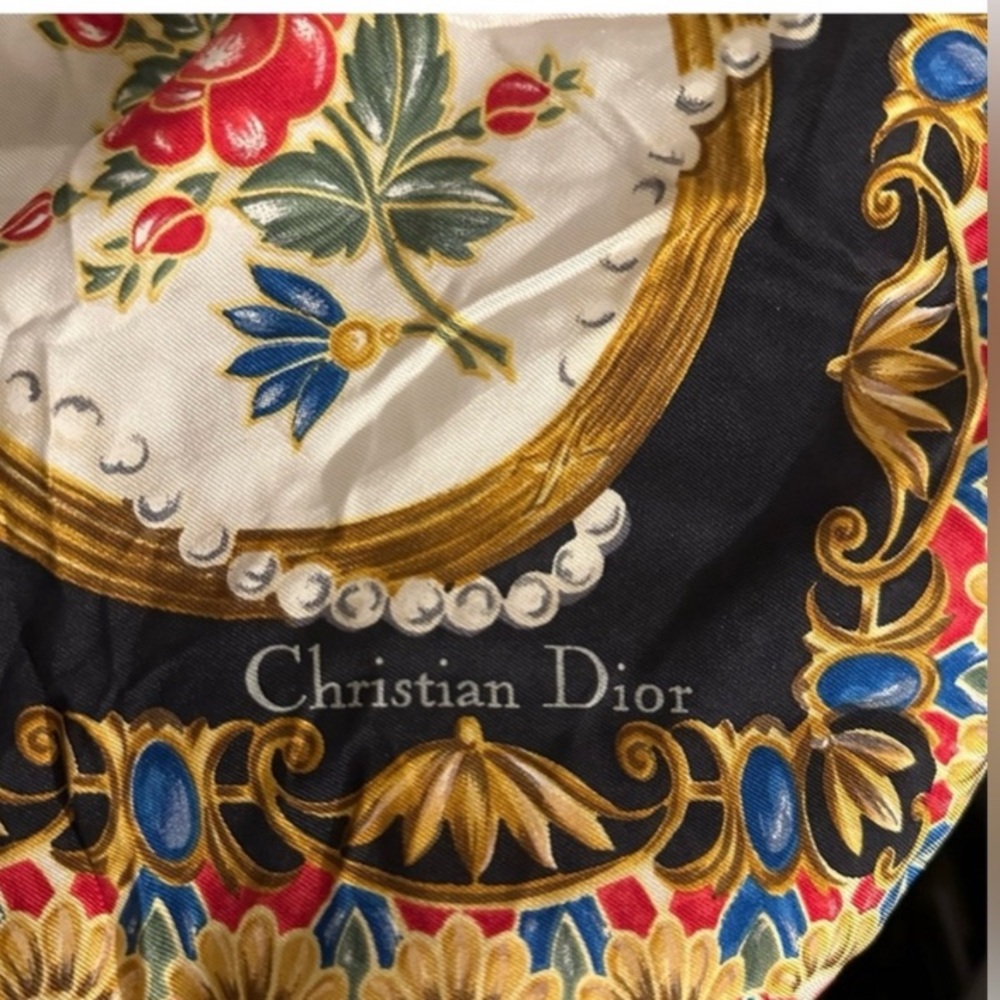 CHRISTIAN DIOR SCARF 100% Silk w/TAG Size 34” X36”